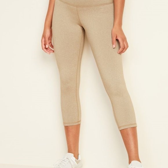 Old Navy High-Waisted CozeCore Crop Leggings Size M NEW NWT - Mocha Taffy Tan - Picture 1 of 5